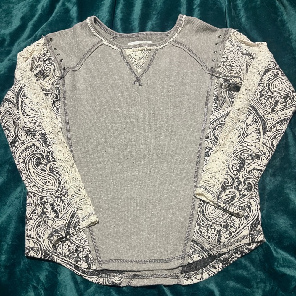 Miss Me Gray and Cream Lace Detail Top